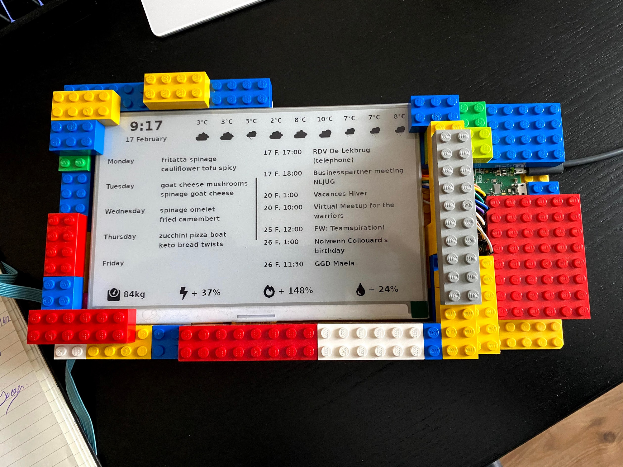 How to Use an E-Ink Display in Your Arduino Project